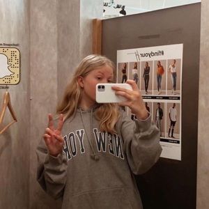 Meet your Posher, Sofia